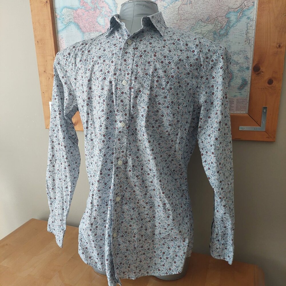 Banana Republic Blue Floral Casual Button Down Shirt